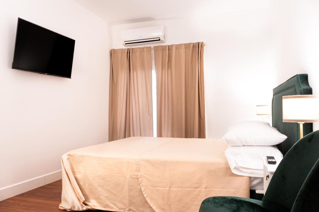 Charme & Chic San Giacomo โรม ภายนอก รูปภาพ
