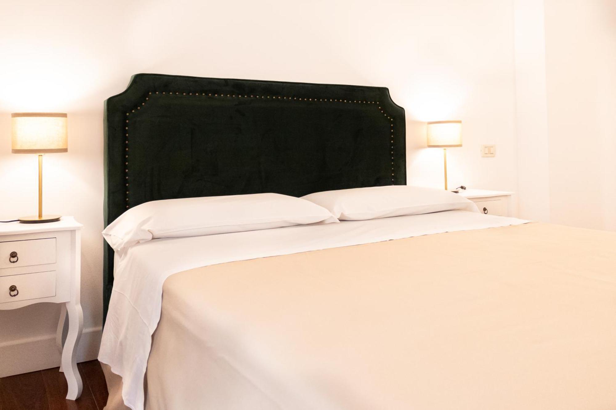 Charme & Chic San Giacomo โรม ภายนอก รูปภาพ